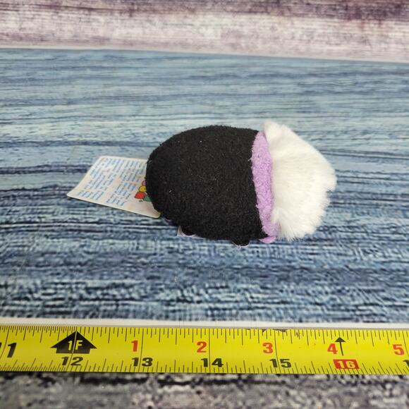 DISNEY TSUM TSUM URSULA FROM LITTLE MERMAID VILLAIN 3.5” PLUSH w/tags - Picture 5 of 5
